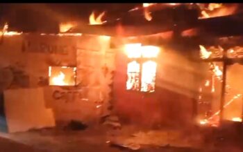 Rumah dan Warung Terbakar di Lubuk Buaya Kerugian Ratusan Juta