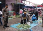 Masih Membandel, Satpol PP Tertibkan Pedagang di Pasar Raya Padang