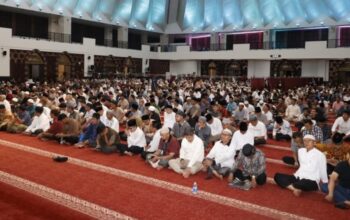 Peringati Nuzulul Qur’an di Masjid Raya Sumbar, Berjalan Khidmat