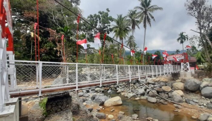 Jembatan Gantung Merah Putih di Kuranji Diresmikan Prabowo