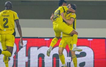 Semen Padang Tumbangkan PSBS Biak 2-0 di Cendrawasih