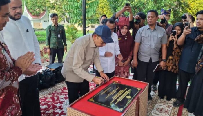 Fadli Zon Resmikan Penataan Fasilitas Museum Adityawarman Padang