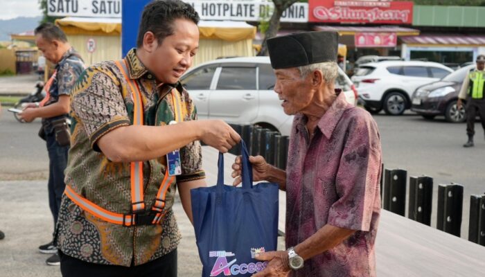 KAI Sumbar Sebar Berkah Ramadhan melalui Takjil dan Makanan Berbuka Puasa