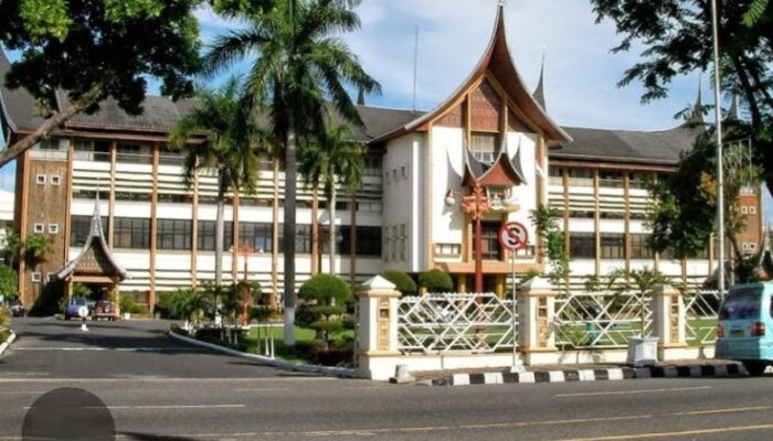 Salat Idul Fitri 1447 H Tingkat Provinsi Digelar Sabtu di Kantor Gubernur Sumbar