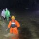 Banjir di Saruaso Tengah Malam, Tim SAR Evakuasi Warga Terjebak Arus Deras