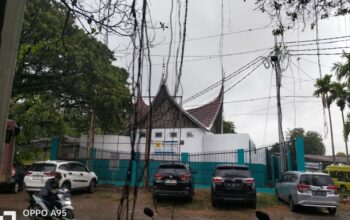 Waspada! BMKG Keluarkan Peringatan Dini Cuaca Ekstrem di Padang, Hujan Lebat dan Angin Kencang 