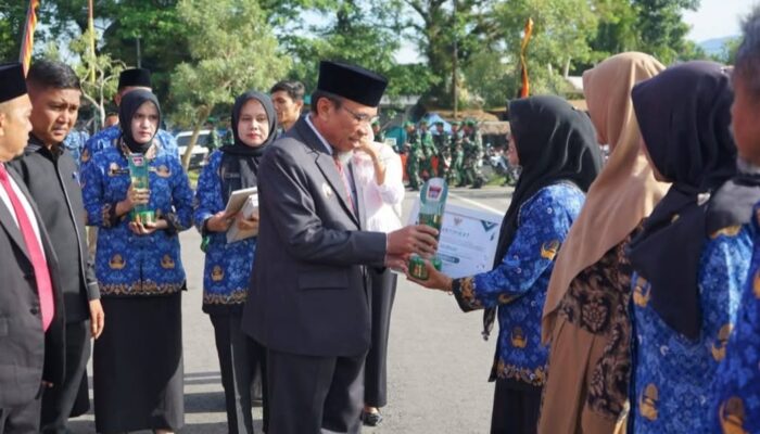 13 Sekolah di Padang Raih Sertifikat Standar UKS, di Hari Lahir Pancasila