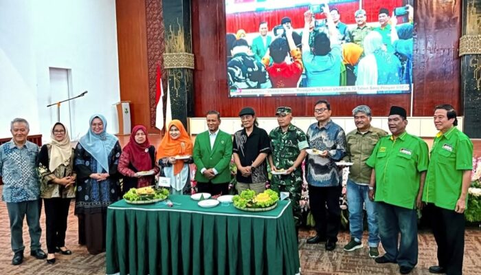 Unand Berpuisi Semarakkan Dies Natalis ke-70, Satukan Sastrawan, Akademisi, dan Budaya di Tengah Era AI