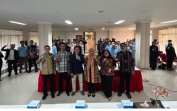 Mahasiswa Pariwisata UNP Adu Kreativitas Simulasi Bisnis Paket Wisata Bahari