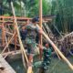Pembangunan Jembatan Beriulou TNI di Mentawai Masuki Proses Pemasangan Besi