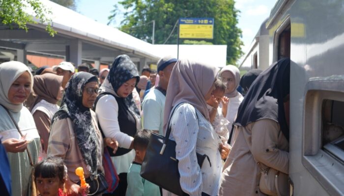 Hari Asyura, KA Pariaman Ekspres Ramai Layani 6.082 Pelanggan