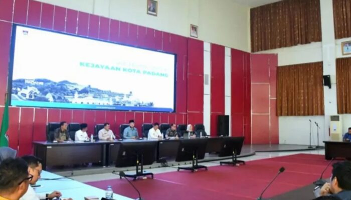 Fadly Rapatkan Penyusunan SOP Persuratan Tanah dan Ahli Waris  Keyword: