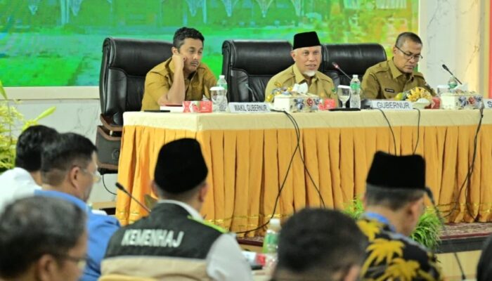 Gerakan Haji Muda Diluncurkan di Sumbar, Pelajar Diajak Menabung Haji