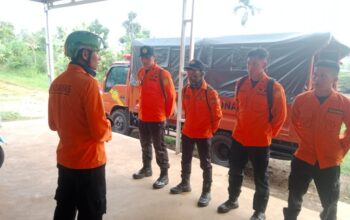 Mobil Masuk Jurang Sedalam 40 Meter di Flyover Kelok Sembilan