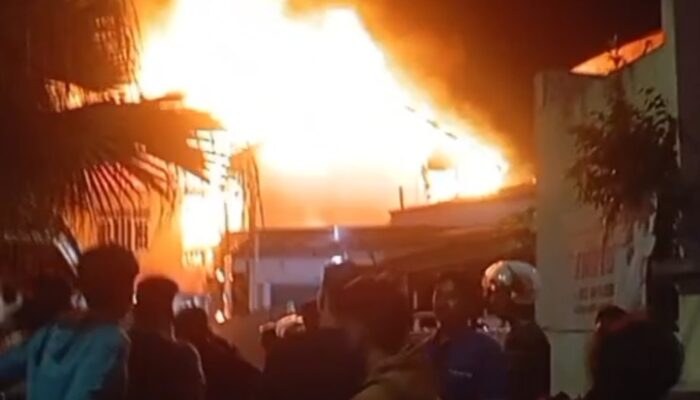 Kantor Inspektorat dan Bapenda Kota Padang Terbakar, Kerugian Ditaksir Rp1,8 M