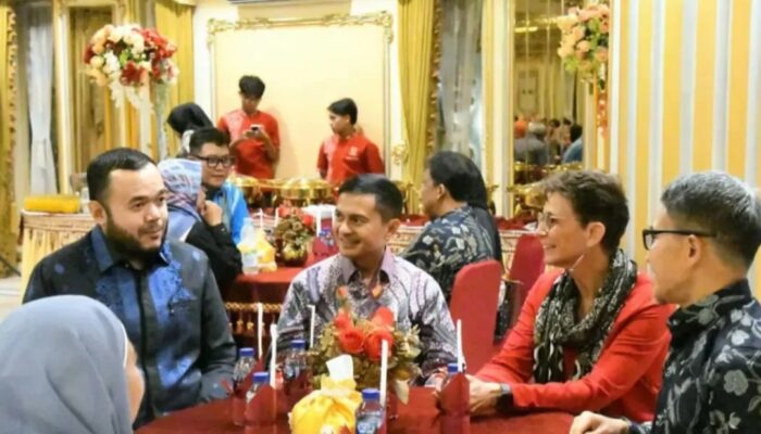 Fadly Amran Sambut Delegasi AICCON 2026 dan Kongres VIII Aspikom
