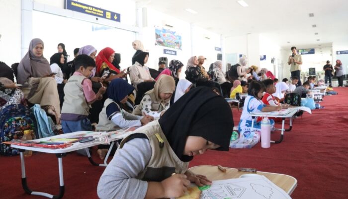 Peringati Hari Anak Nasional KAI Sumbar Gelar Lomba Mewarnai di Stasiun