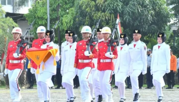 Wako Fadly Amran Pimpin Upacara HUT ke-81 RI di Balai Kota Padang
