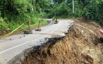 Jalan Palembayan- Matur Putus Total Jalur Sungai Taleh Terban