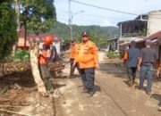 BPBD Padang Turunkan 12 Personel Bantu Banjir Bandang di Solok