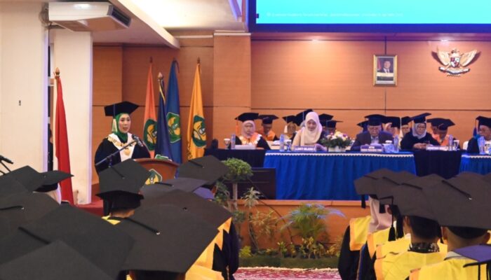 Universitas Bung Hatta Wisuda 661 Lulusan, Fikra Alfarisa Raih IPK 4,00